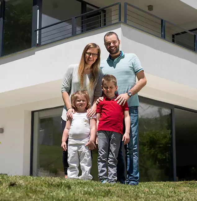 Why West Bloomfield Trusts West Bloomfield Pest Control Pro for Carpenter Bee Removal?