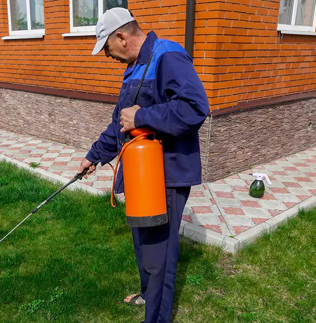 Why Choose West Bloomfield Pest Control Pro for Soil Treatment in West Bloomfield, MI?